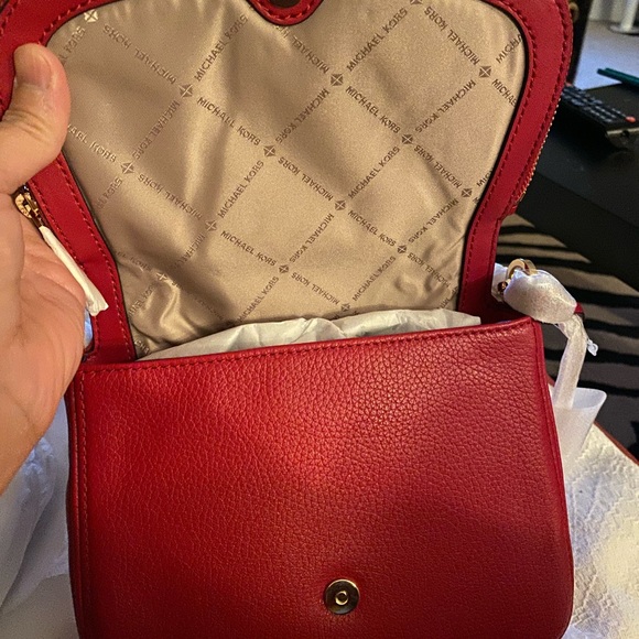 selling my sling bag - Picture 3 of 3